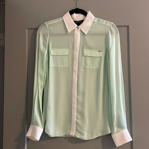 White House Black Market Size 0 Silk Shirt